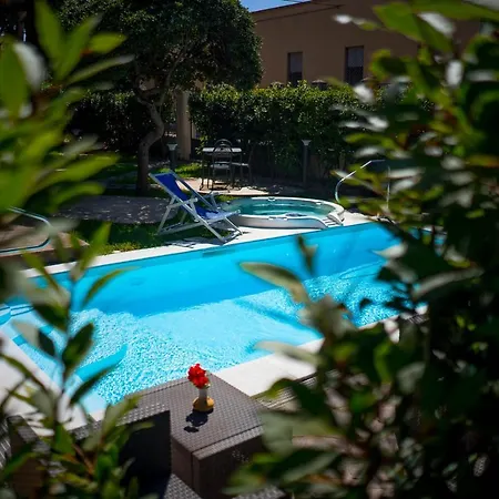 Il Giardino Degli Allori Bed & Breakfast *