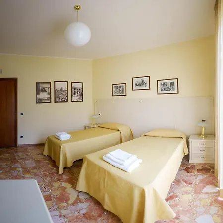 Il Giardino Degli Allori 3* Campo Calabro