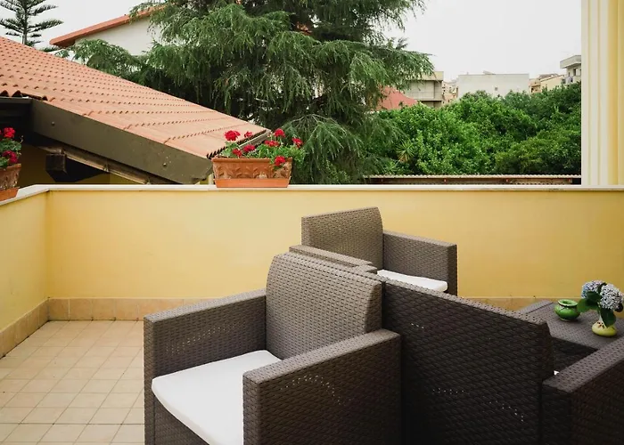 Il Giardino Degli Allori Alojamento de Acomodação e Pequeno-almoço Campo Calabro